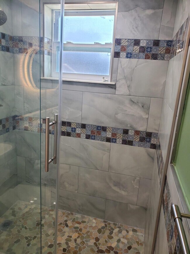 Building Photo - 1481 S Ocean Blvd