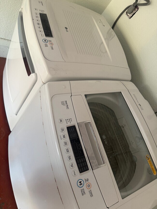 Building Photo - 14912 SW 143rd Ct