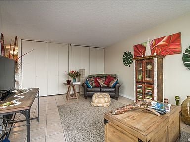 Building Photo - FULLY FURNISHED 1 BED 1 BATH UNIT!!!