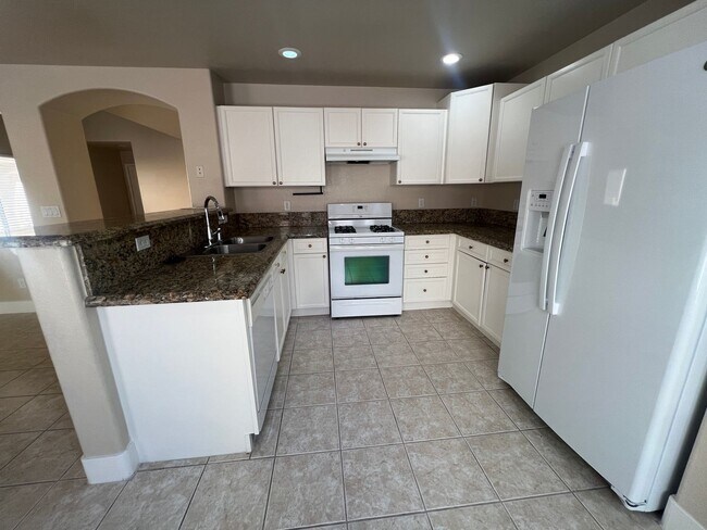 Building Photo - RENOVATED HOME IN GATED SUMMERLIN COMMUNITY!