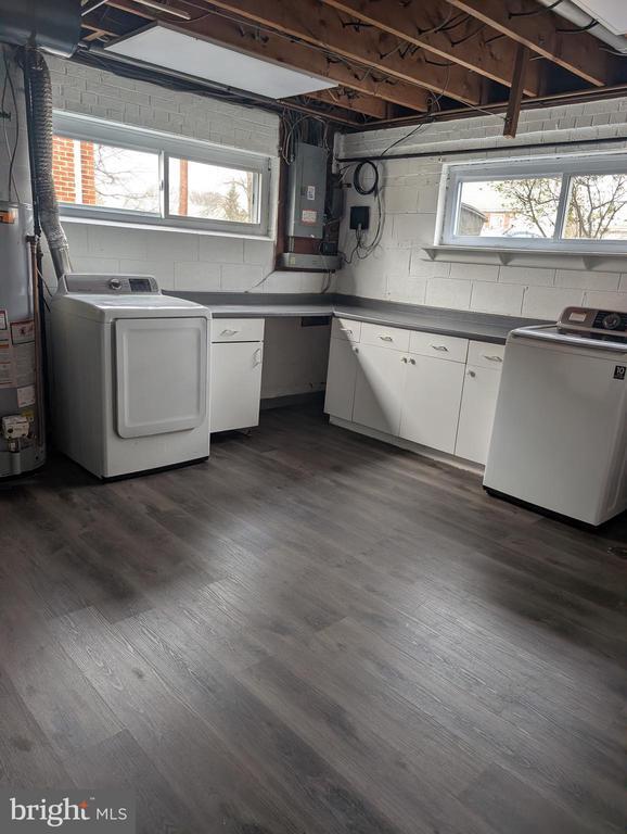 Building Photo - 5711 Berwyn Rd