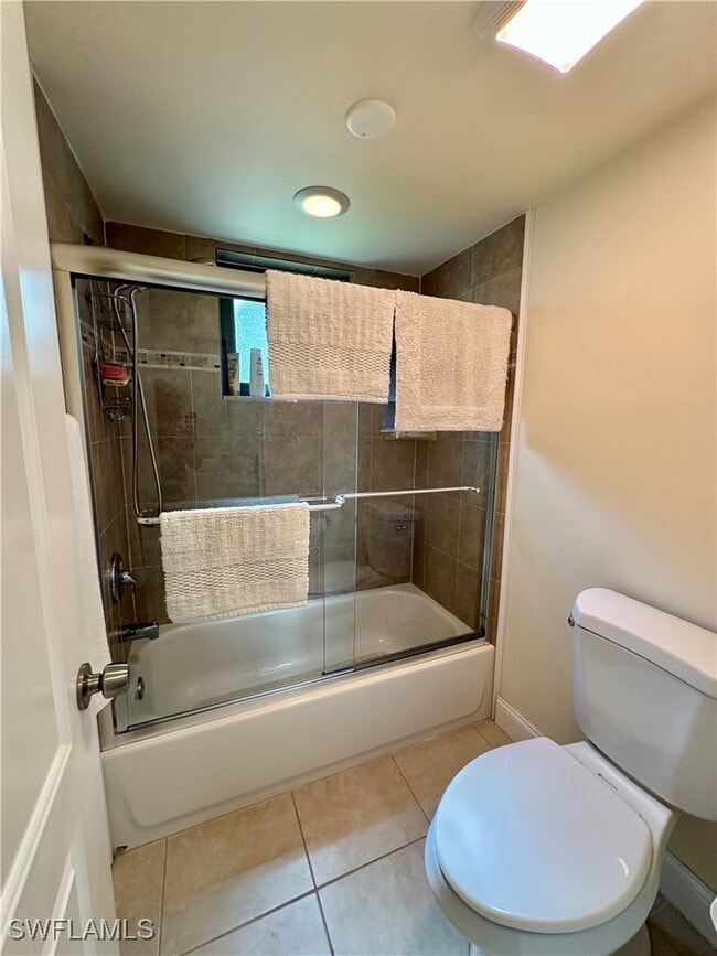 Building Photo - 788 Park Shore Dr