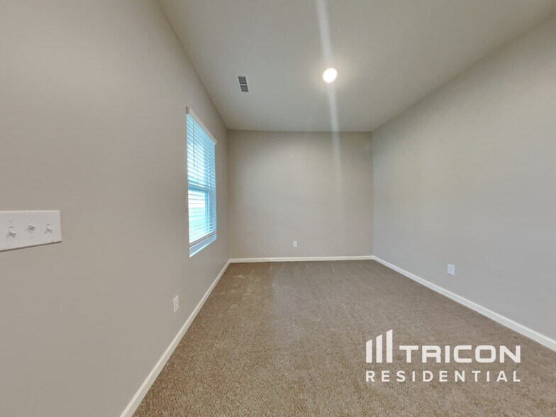 Building Photo - 161 Meadow Vista Lane Angier NC