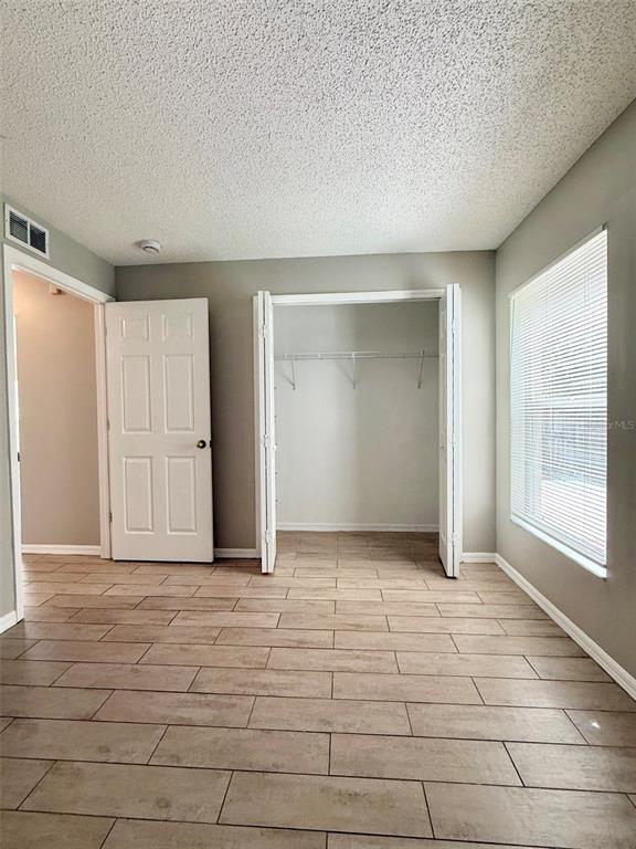 Building Photo - 28516 Seashell Ct