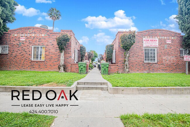 Building Photo - 638 E 82nd St