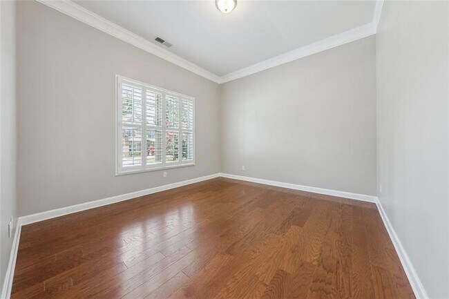 Building Photo - 226 Haney Rd