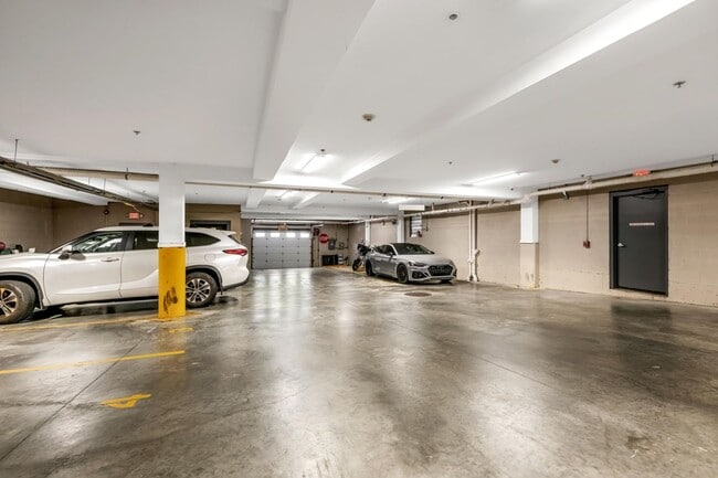 Building Photo - 422-424-424 63rd St