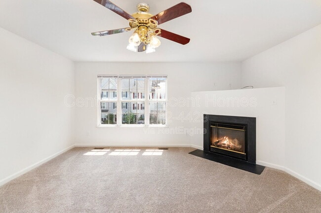 Building Photo - 45425 Clarkes Crossing Square