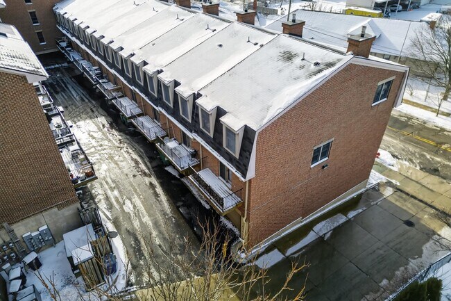 Building Photo - 417 S Ashley St