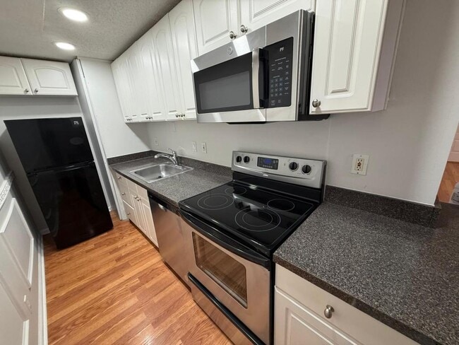 Building Photo - 4307 E Michigan St