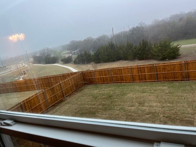 Building Photo - 326 Lake Erie Dr