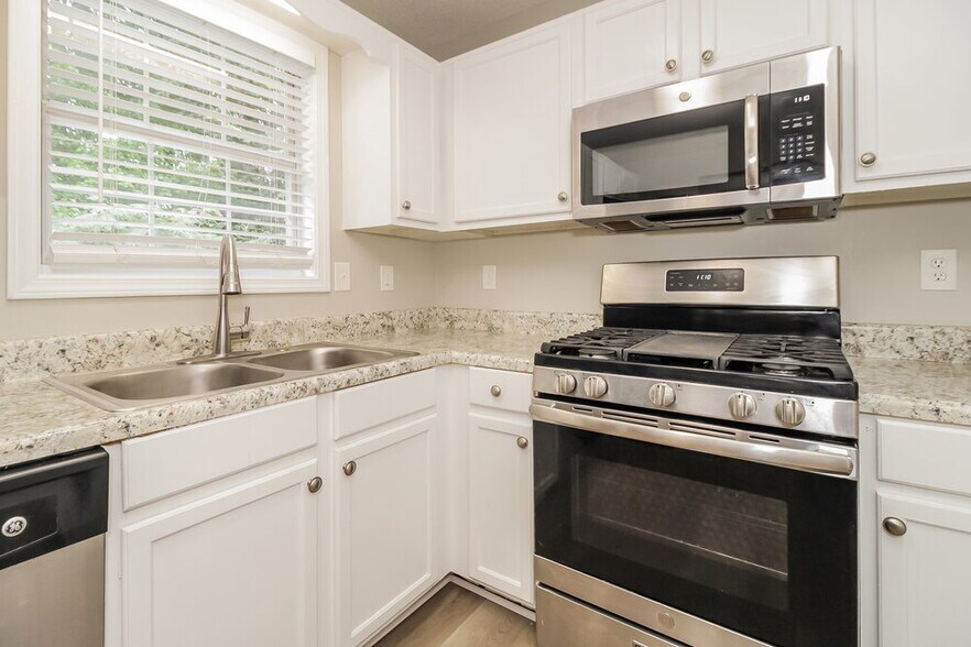 Building Photo - 435 Ivy Crest Dr