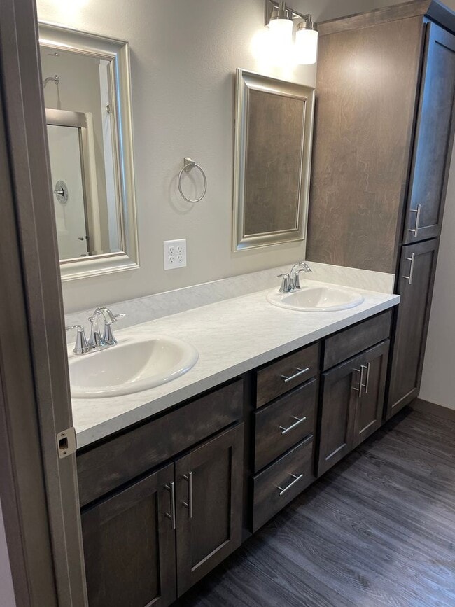 Building Photo - 6322/6324 Absaloka Ln