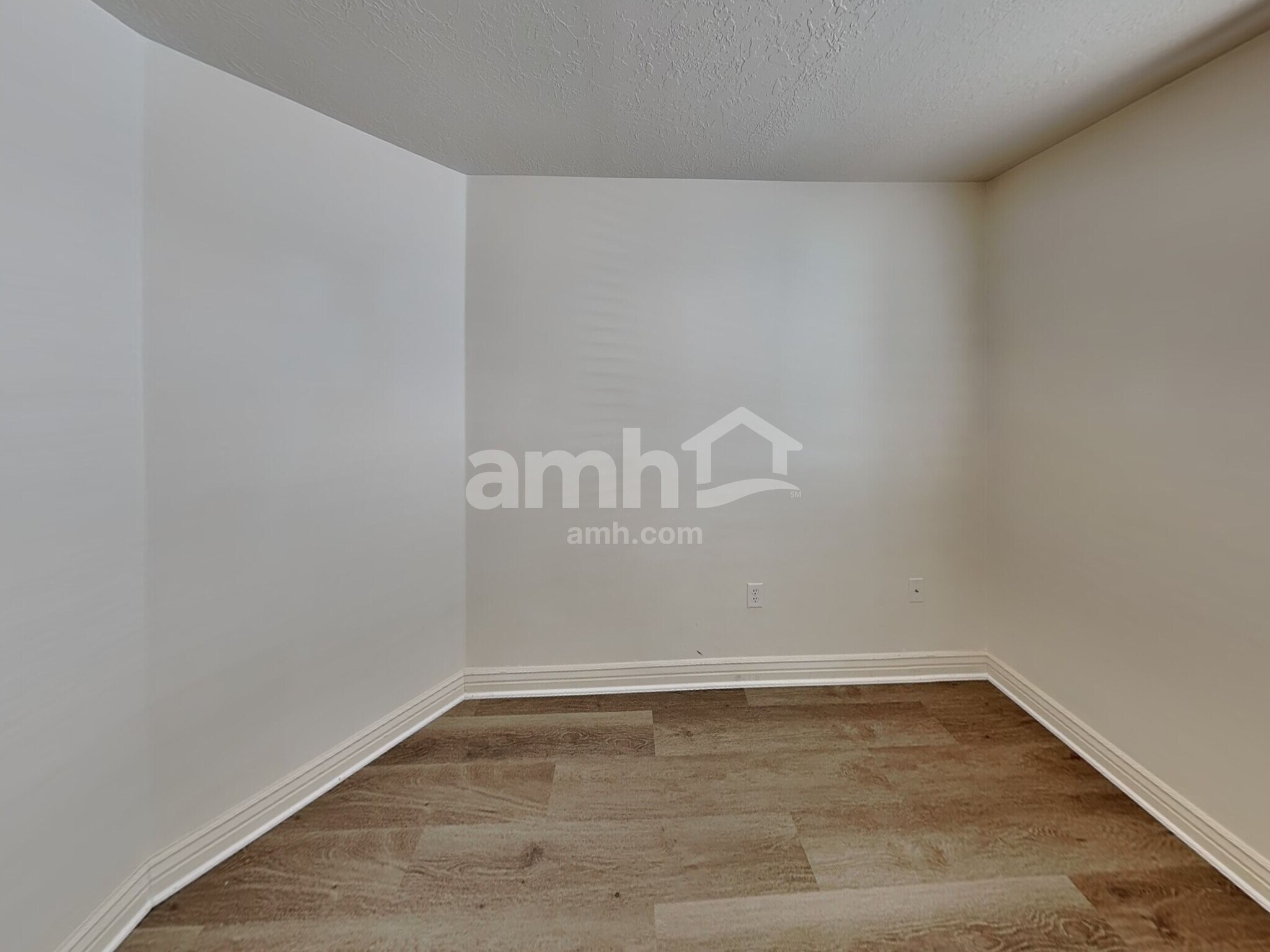 Building Photo - 247 Boston Dr