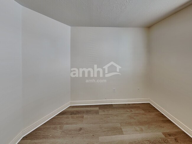 Building Photo - 247 Boston Dr