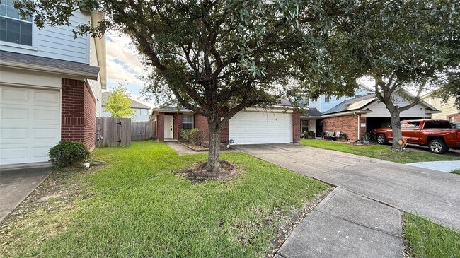 Building Photo - 2714 Grahamwood Ln