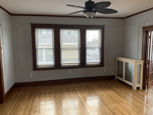 Building Photo - 581 Highland Ave