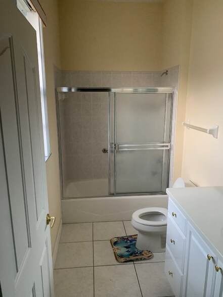 Building Photo - 205 Lake Region Blvd S