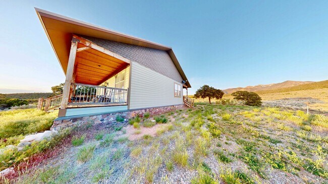 Building Photo - Beautiful Home on 10 Private Acres