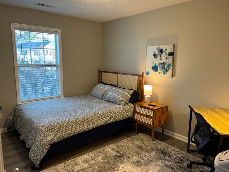 Building Photo - 4305 Timberbrooke Dr