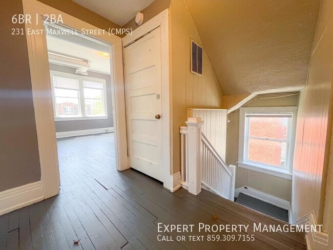 Building Photo - 231 E Maxwell St