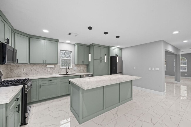 Building Photo - Updated 4-Bedroom Conroe Rental with Cul-De-Sac Privacy in Hunters Glen