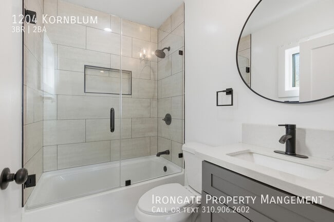 Building Photo - 1204 Kornblum-