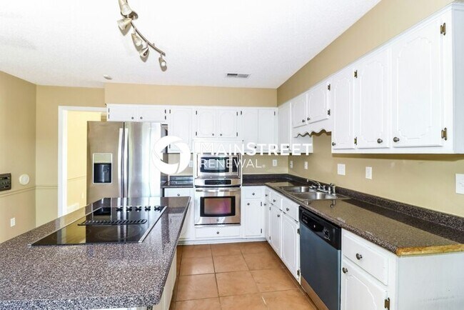 Building Photo - 4 Bedroom Pet-Friendly Home in Cordova, TN with Main Street Renewal