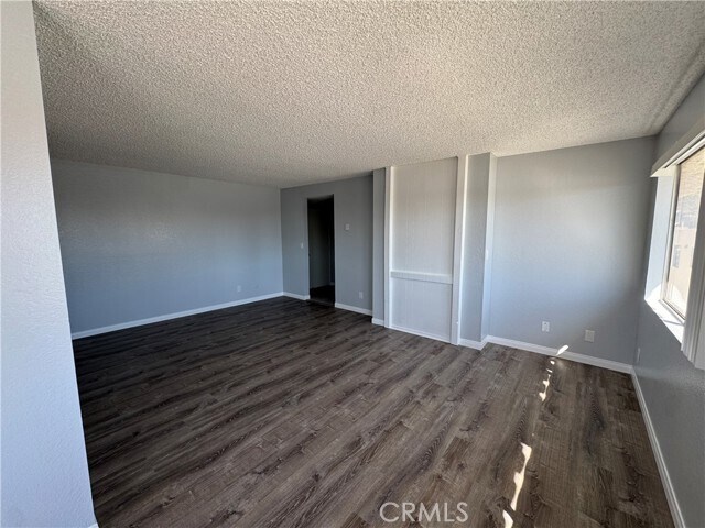 Building Photo - 1236 W 8th St