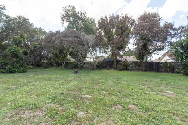 Building Photo - 1236 Buffing Cir SE