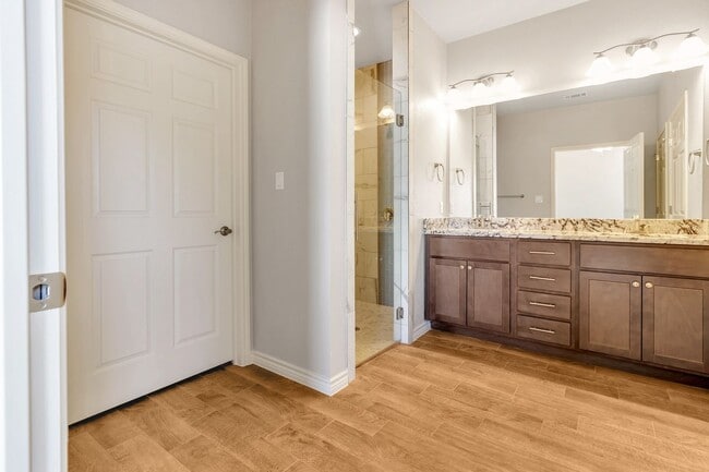 Building Photo - 643 County Rd 306