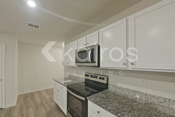 Building Photo - 308 Ironwood Ct