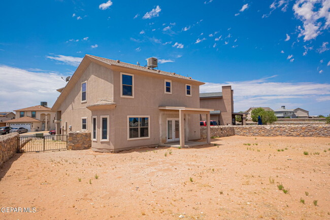 Building Photo - 3274 Maple Point Dr
