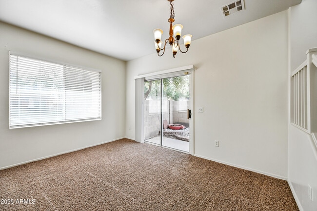 Building Photo - 1528 S Roadrunner Dr