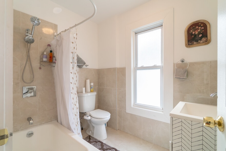 Bathroom 2 - 61 Lamson St