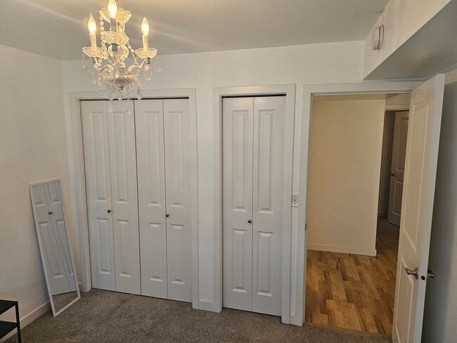 Building Photo - 2 Bed Condo by Tacoma General Hospital!