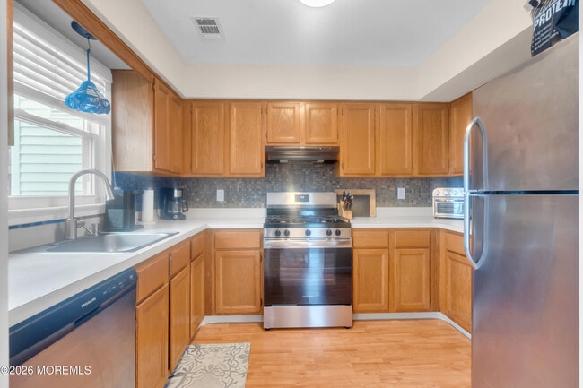 Building Photo - 30 Shilling Way