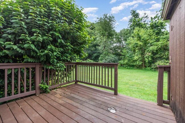 Building Photo - 1133 Nanroc Dr