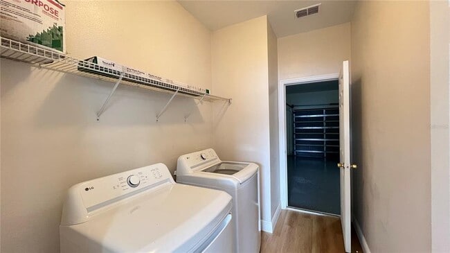 Building Photo - 16834 Sunrise Vista Dr