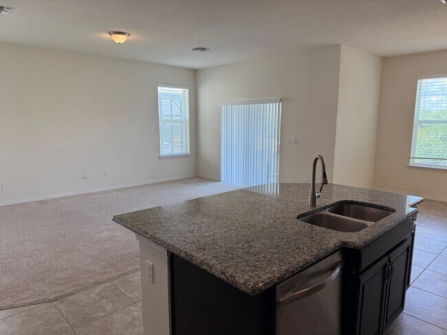 Building Photo - BEAUTIFUL 4 BEDROOMS, 3 BATHS,  SINGLE FAMILY HOME IN HARVEST LANDING IN CLERMONT