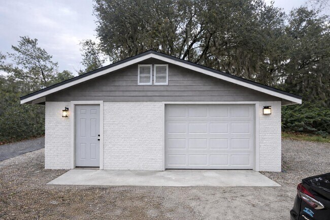 Building Photo - 2785 Bates Ave