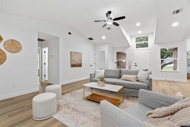 Building Photo - 822 Trevor Way