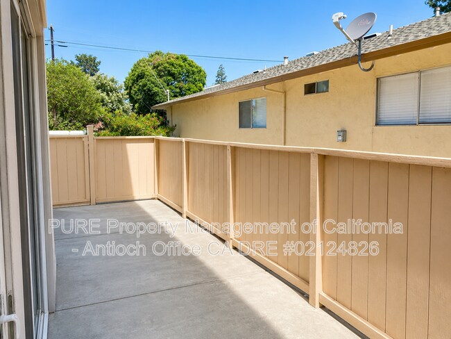 Building Photo - 1609 Cavallo Rd