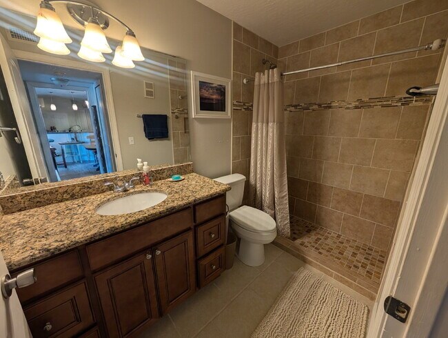 Building Photo - Fully Furnished 2-Bedroom Condo