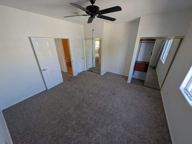 Building Photo - 205 Heiple Ct