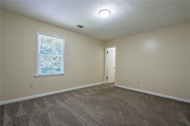 Building Photo - 2928 Governors Ct
