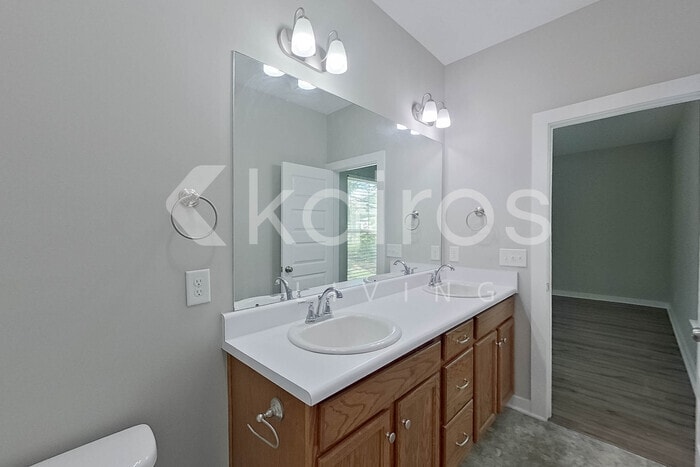 Building Photo - 344 White Oak Cir