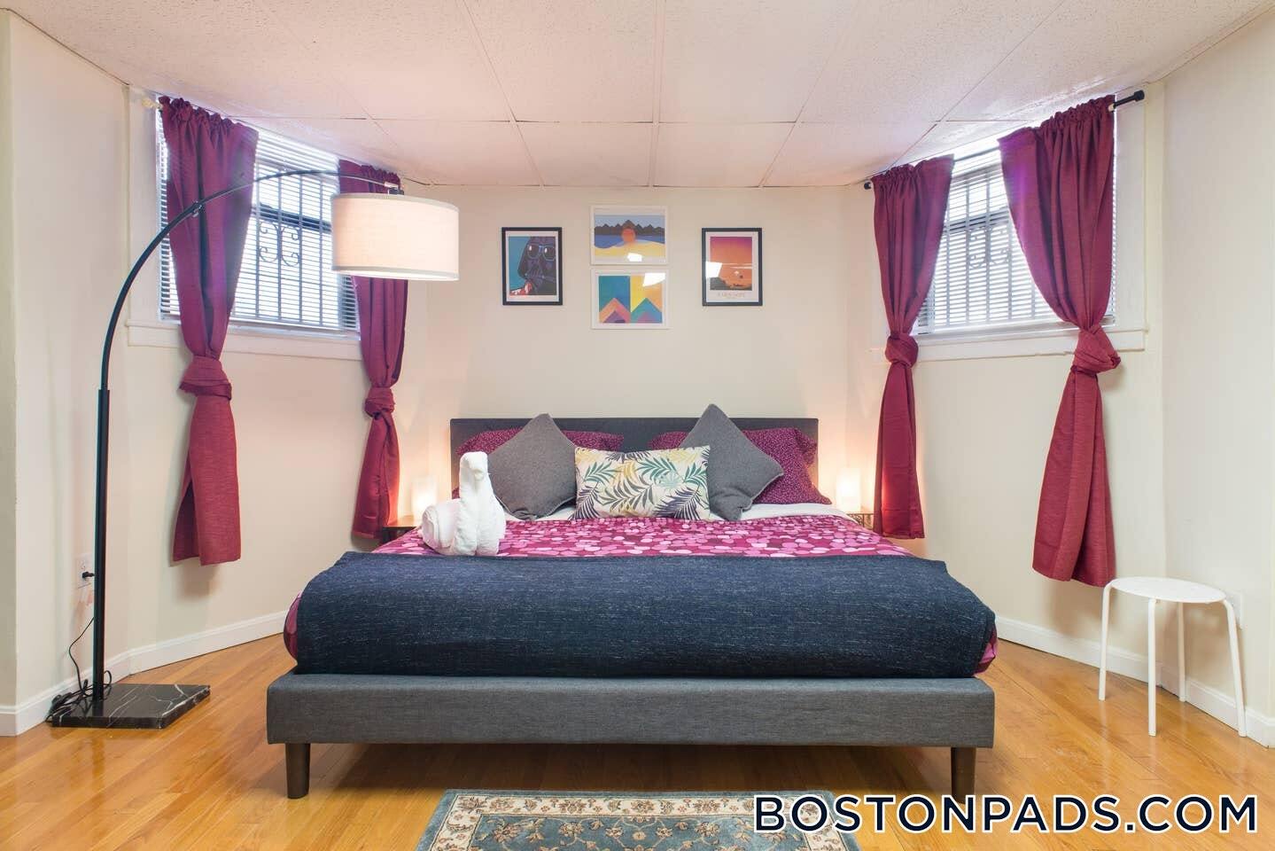 Building Photo - 43 Bay State Rd