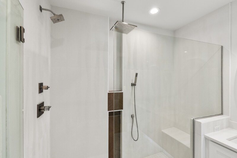 Building Photo - 1300 Edgehill Ave