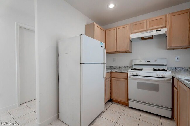 Building Photo - 2095 Betty Davis St